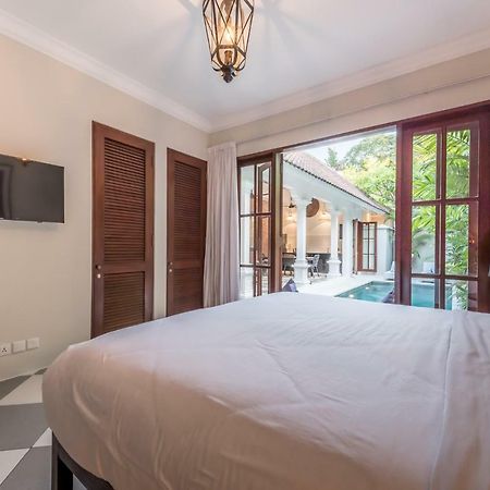 Central 3 Bedroom Villa Close To Seminyak Beach 외부 사진